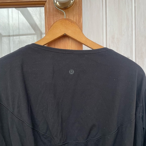 Lululemon black long sleeve top - Picture 3 of 3